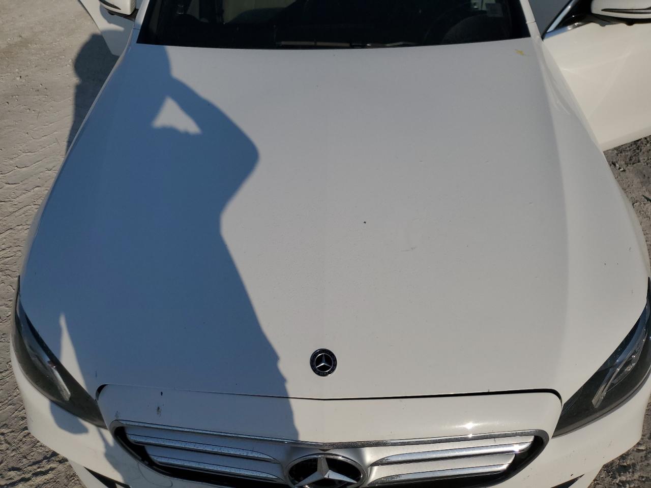 WDDZF4KB7KA579440 2019 Mercedes-Benz E 300 4Matic