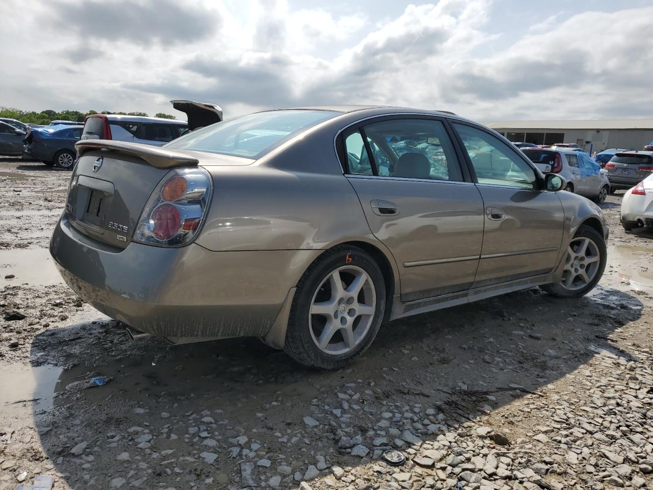 1N4BL11EX3C239581 2003 Nissan Altima Se