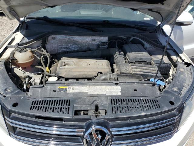 2017 Volkswagen Tiguan Wolfsburg VIN: WVGSV7AX4HK005874 Lot: 56595374