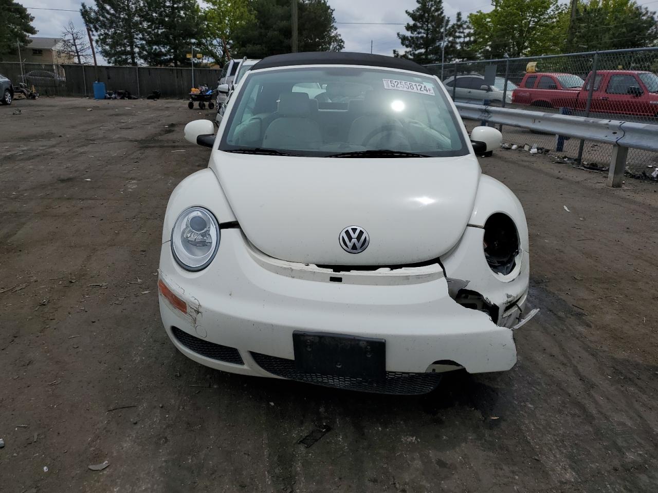 3VWFF31YX7M422392 2007 Volkswagen New Beetle Triple White