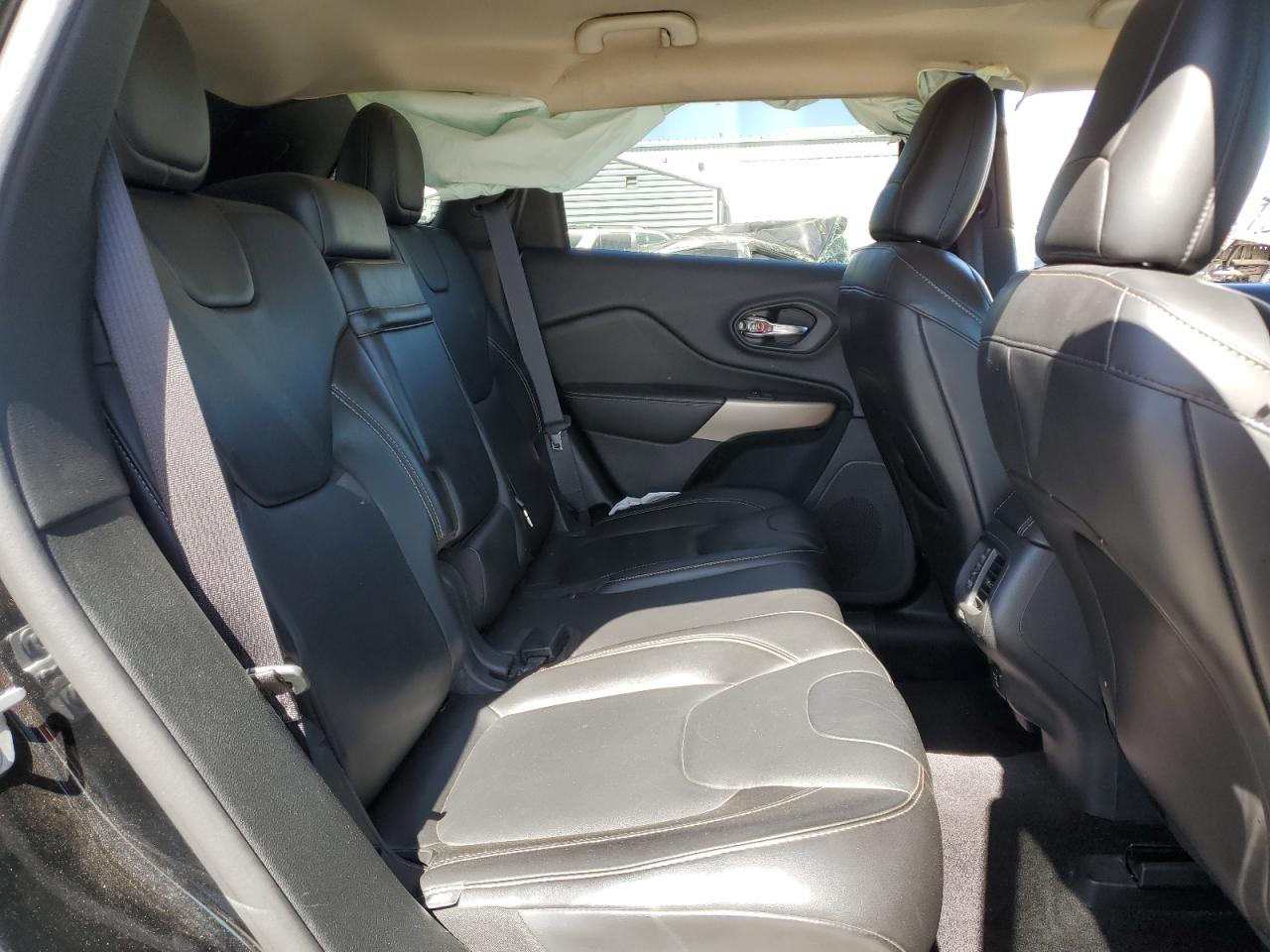 1C4PJLDB9JD519339 2018 Jeep Cherokee Limited