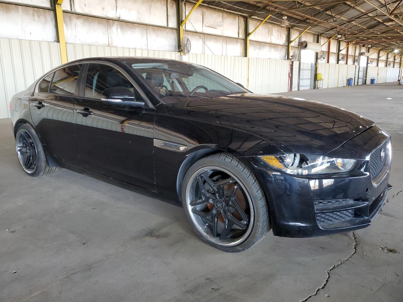 SAJAD4FX5JCP23493 2018 Jaguar Xe Premium