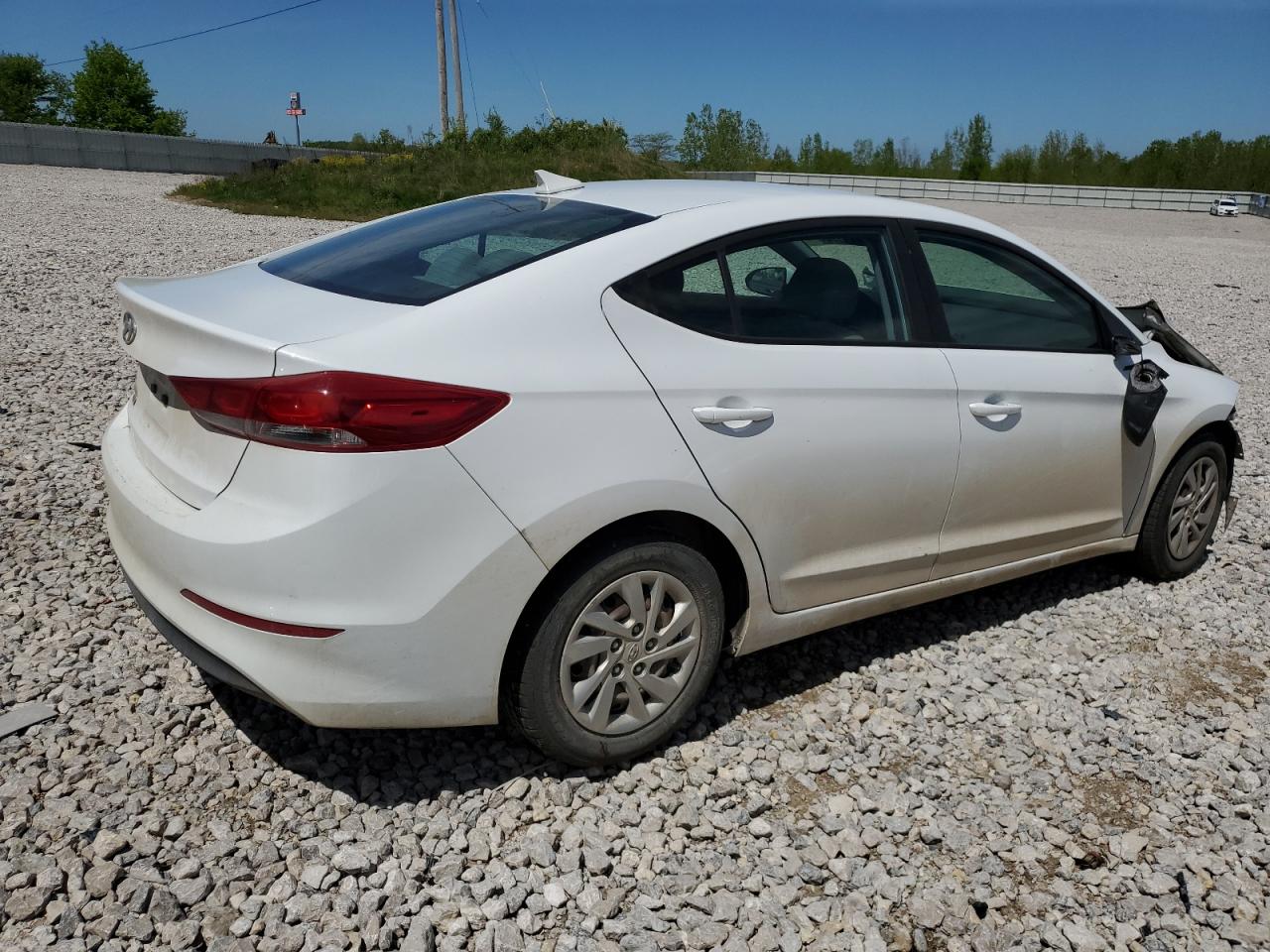 5NPD74LF4HH172714 2017 Hyundai Elantra Se