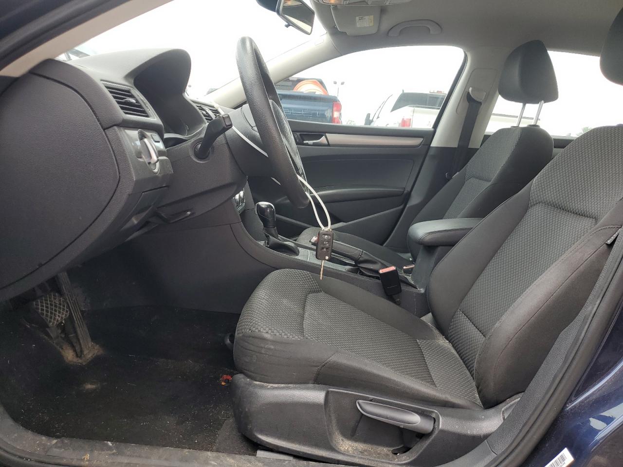 1VWAP7A34CC066651 2012 Volkswagen Passat S