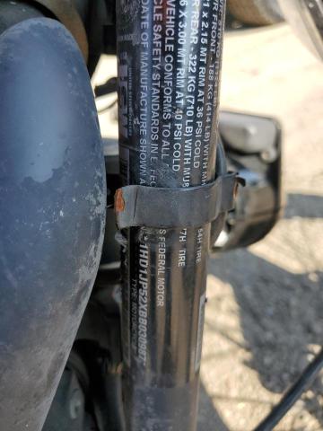2011 HARLEY-DAVIDSON FXS 1HD1JP52XBB030987