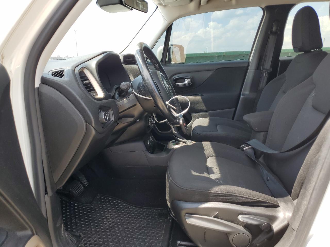 ZACCJBBB0HPG35911 2017 Jeep Renegade Latitude