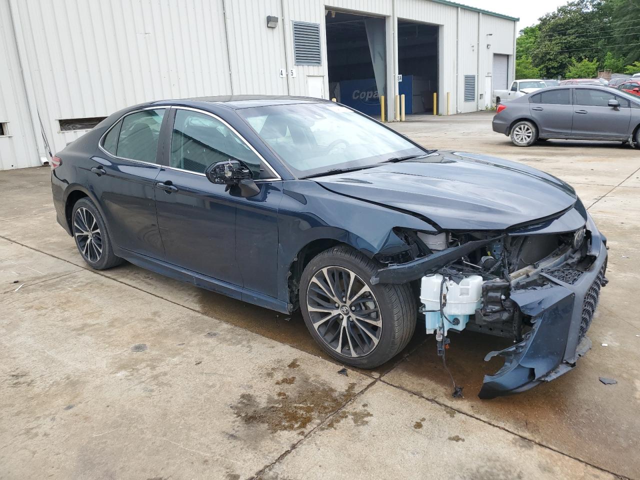 4T1B11HK6JU662883 2018 Toyota Camry L