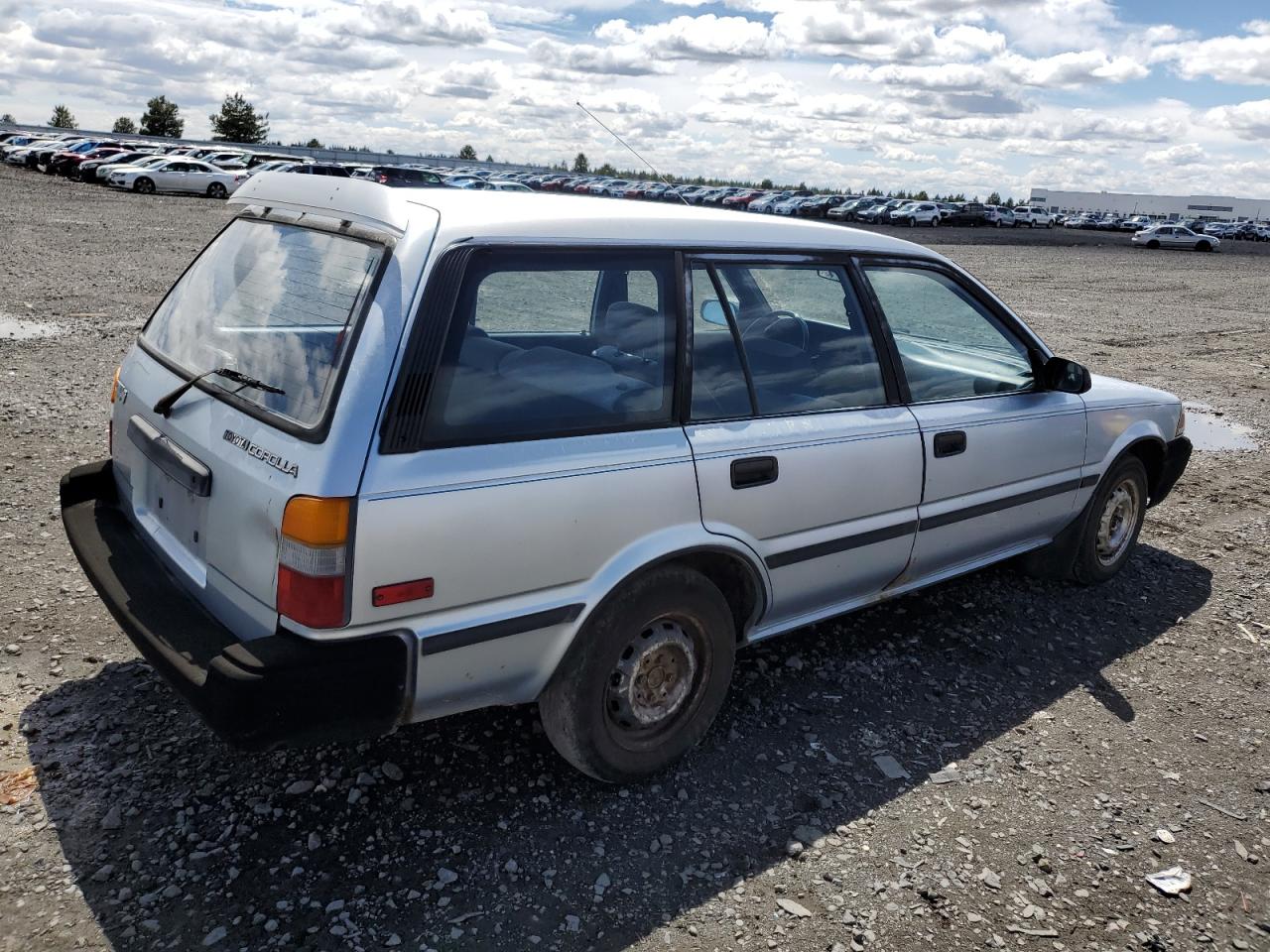 JT2AE92W8J3143427 1988 Toyota Corolla Dlx