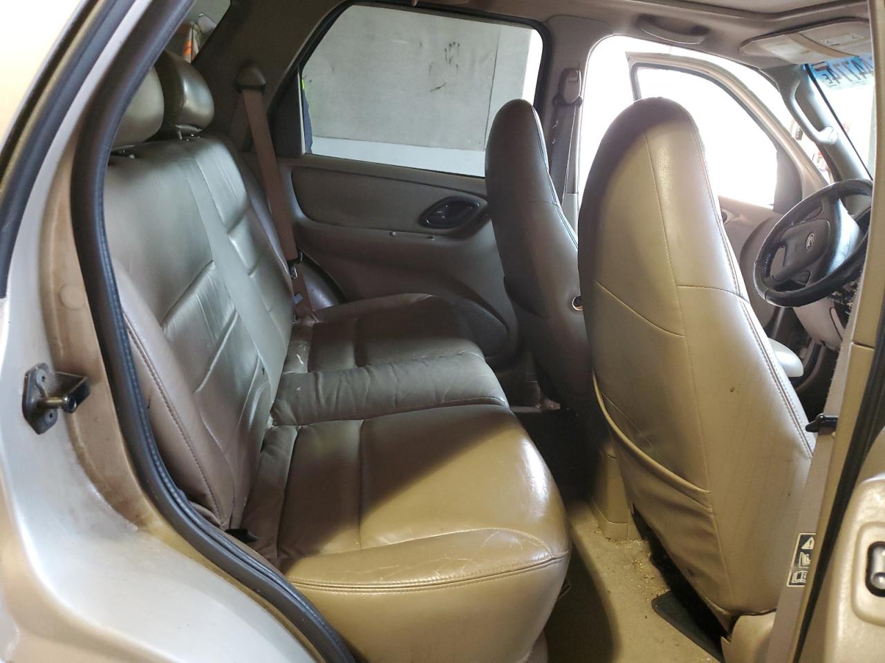 1FMYU04111KF85151 2001 Ford Escape Xlt