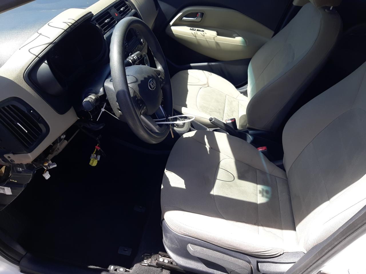 KNADM4A3XE6384747 2014 Kia Rio Lx