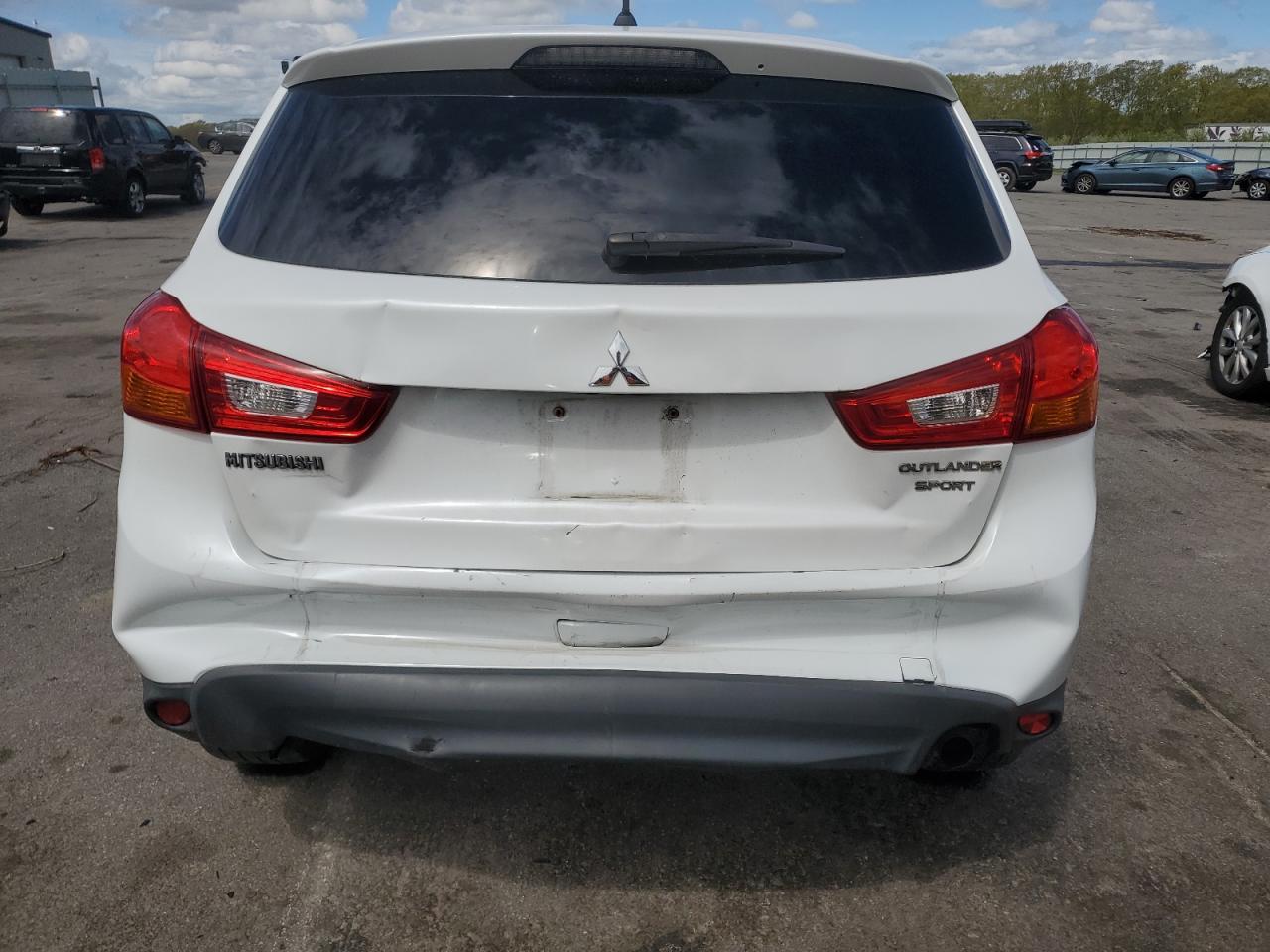 4A4AP3AU5FE010255 2015 Mitsubishi Outlander Sport Es