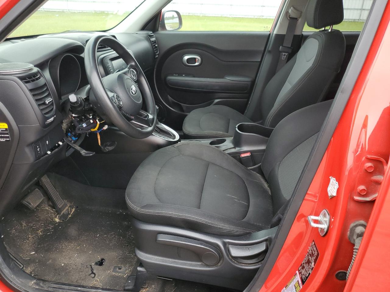 KNDJP3A55J7558690 2018 Kia Soul +