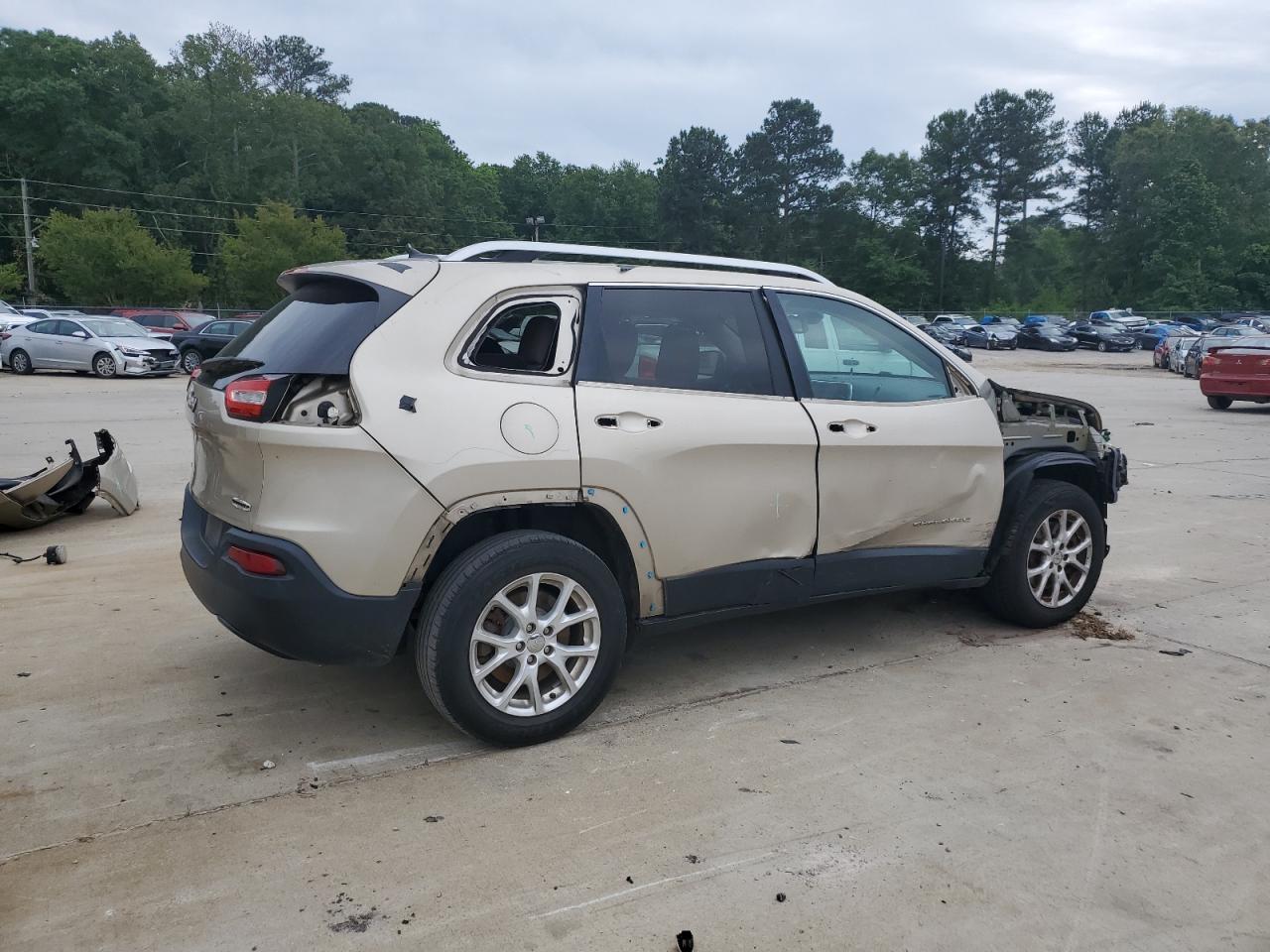 2015 Jeep Cherokee Latitude vin: 1C4PJMCB6FW664258