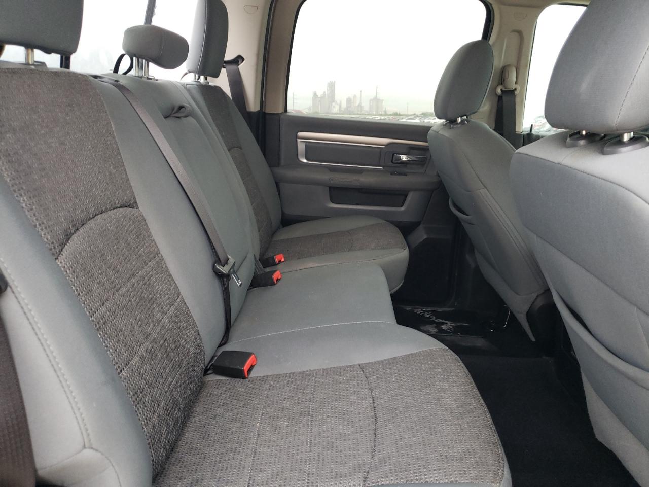 3C6RR6LT4HG613534 2017 Ram 1500 Slt