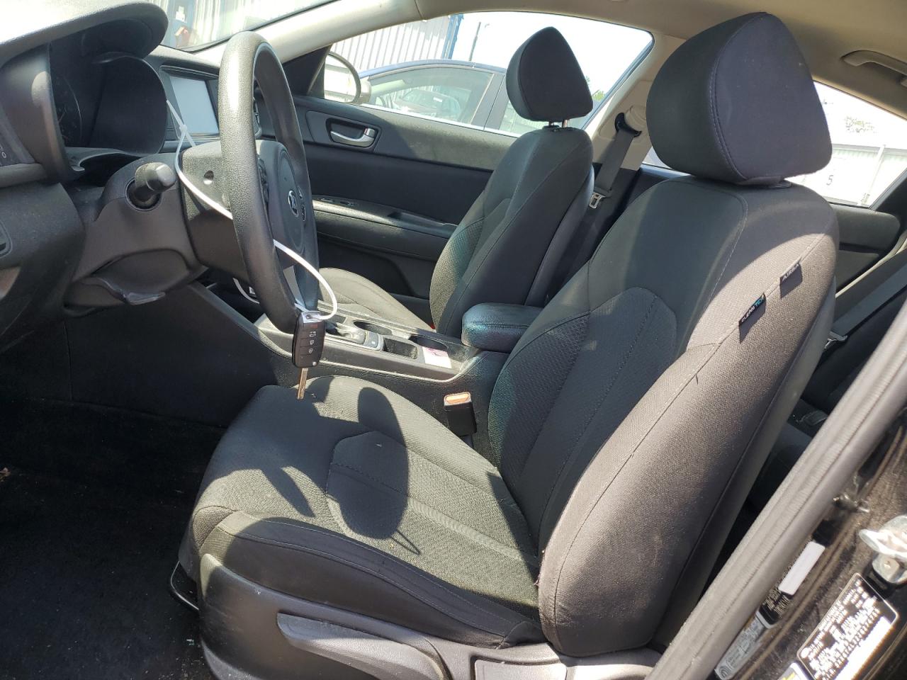 5XXGT4L32JG274755 2018 Kia Optima Lx