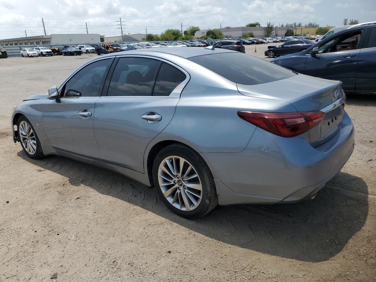 JN1EV7AP5JM353830 2018 Infiniti Q50 Luxe