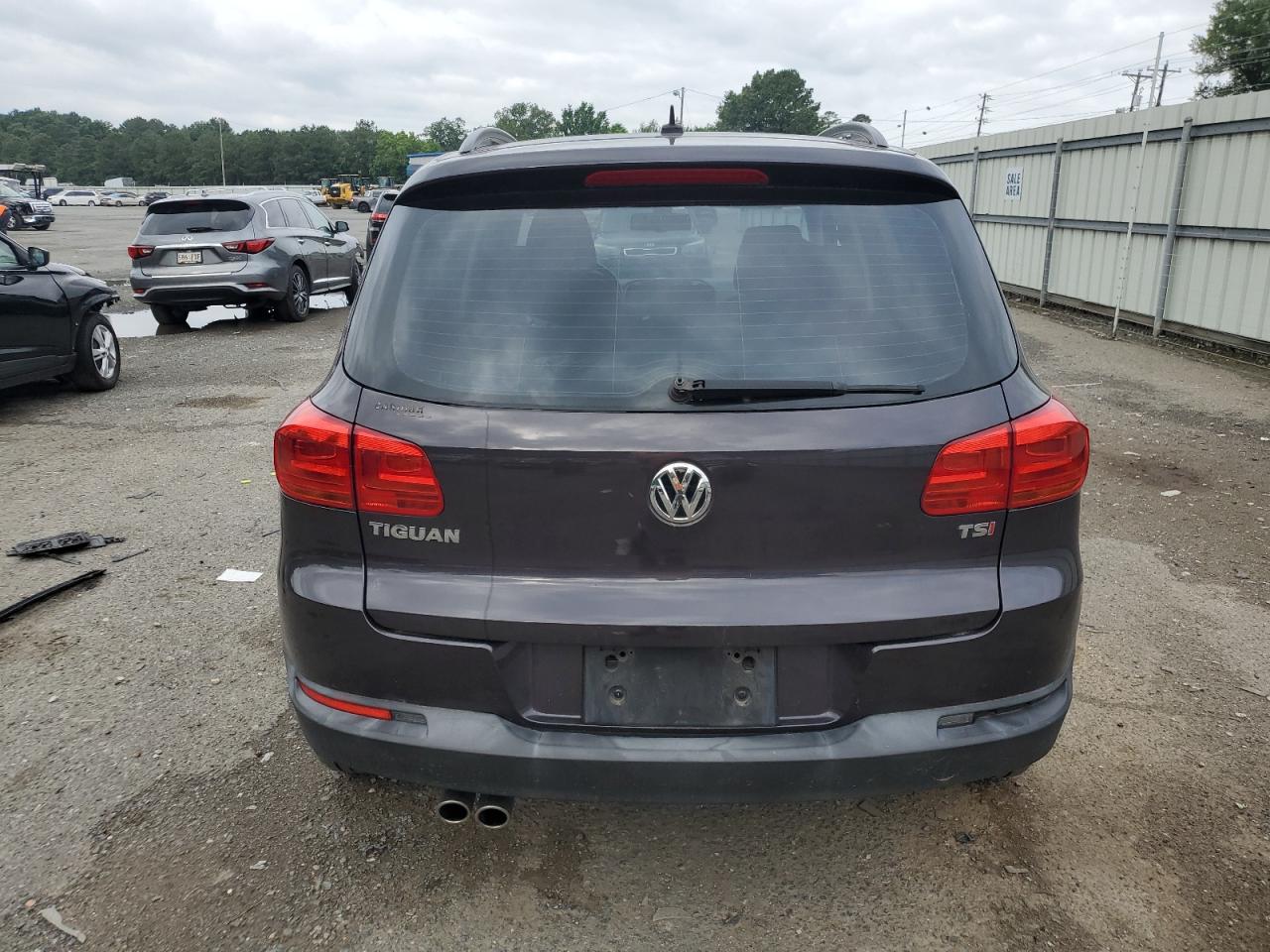 WVGAV7AX8GW537325 2016 Volkswagen Tiguan S