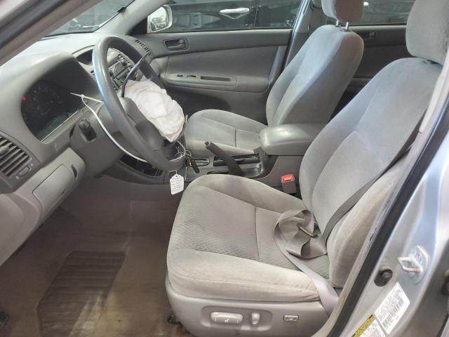 2004 Toyota Camry Le VIN: 4T1BE32K24U303754 Lot: 56575724