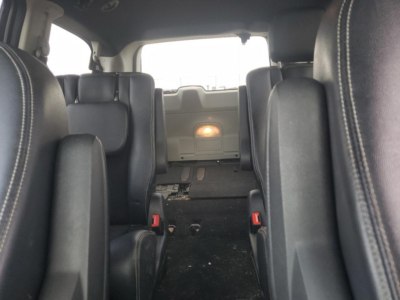 2C4RDGCG2HR805898 2017 Dodge Grand Caravan Sxt