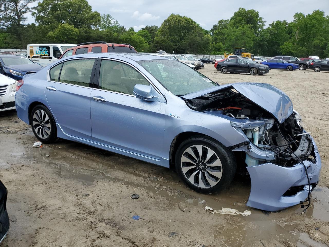 JHMCR6F79HC016782 2017 Honda Accord Touring Hybrid