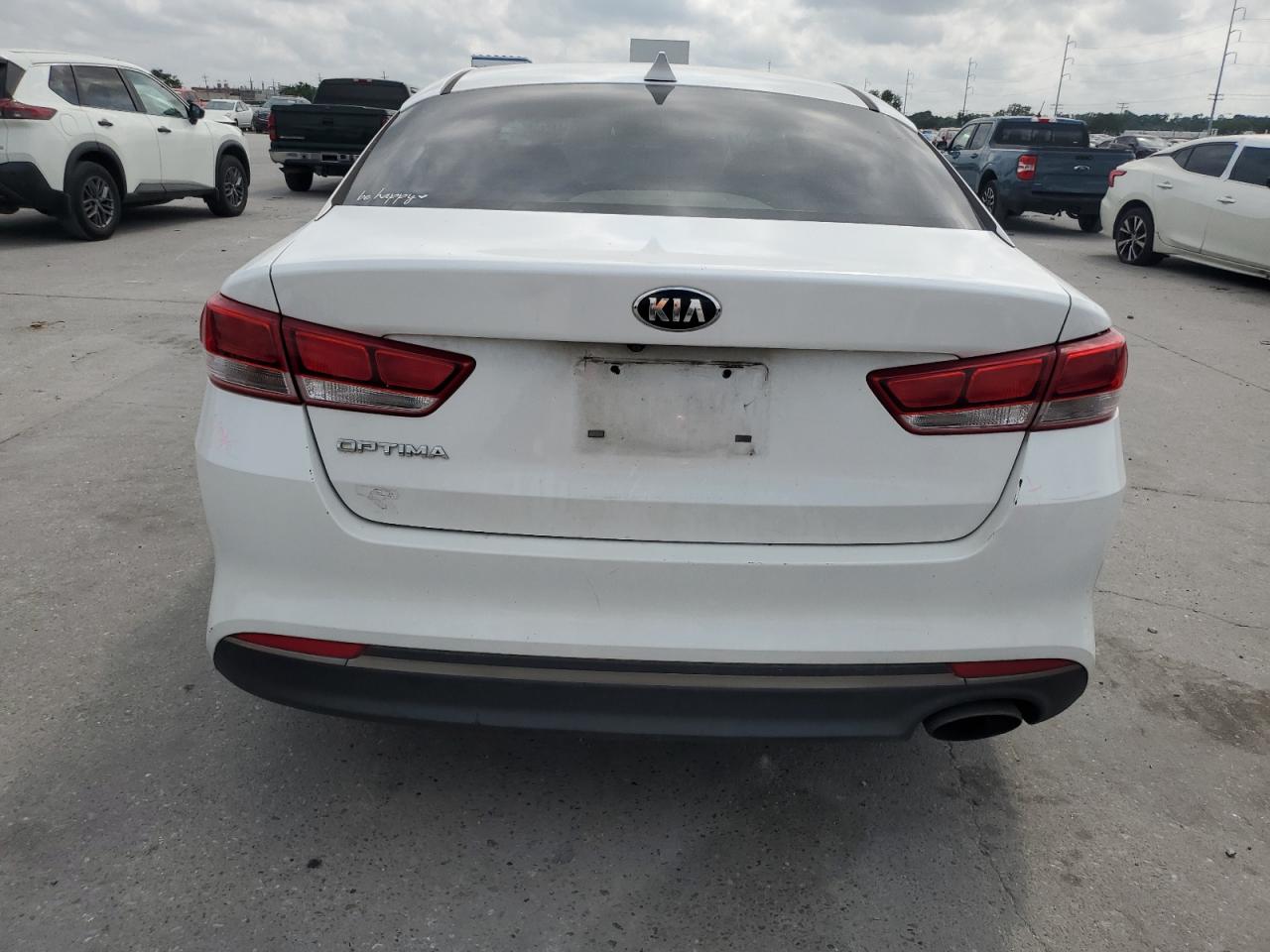 5XXGT4L3XGG082346 2016 Kia Optima Lx