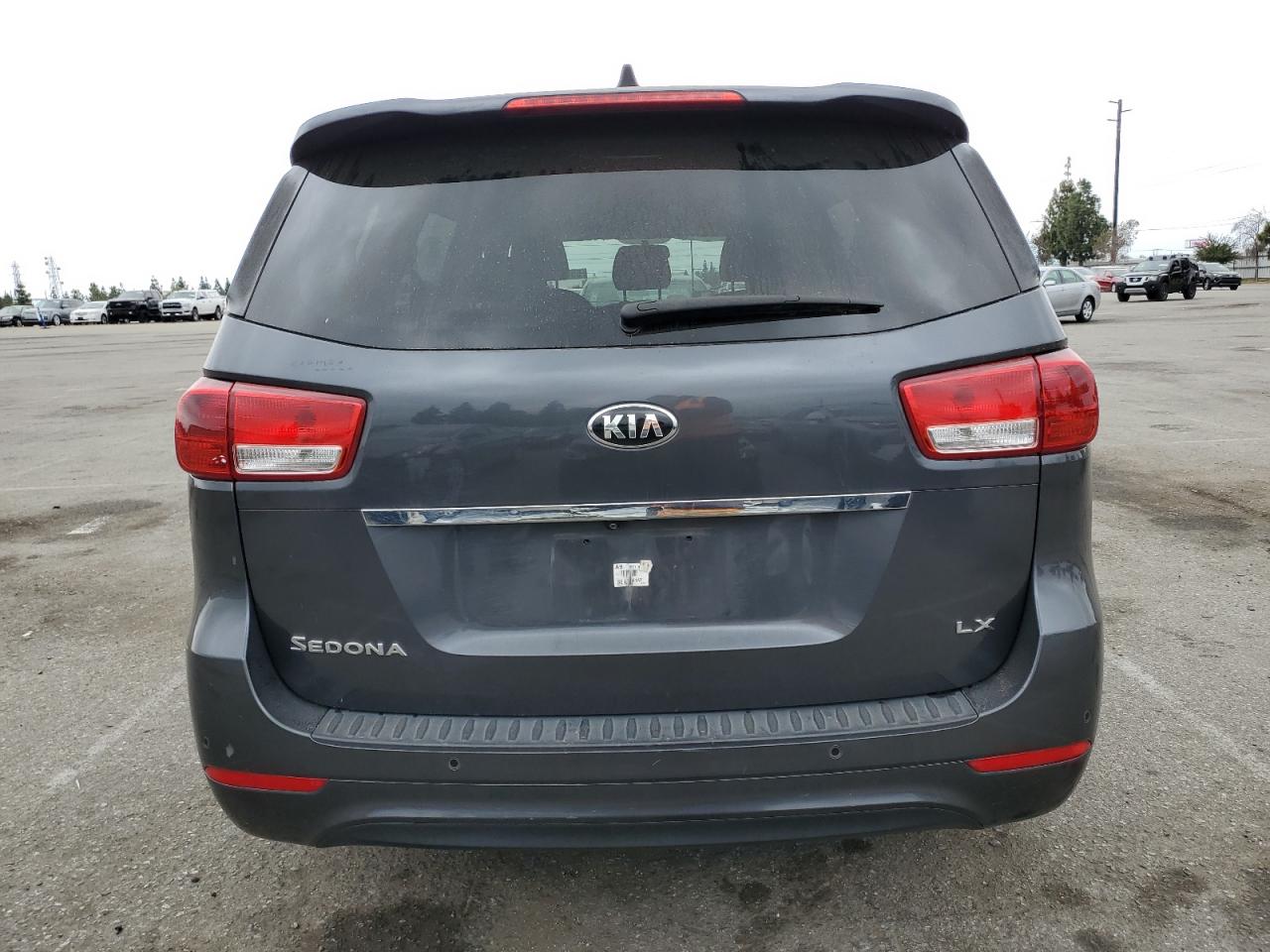 KNDMB5C10G6201000 2016 Kia Sedona Lx