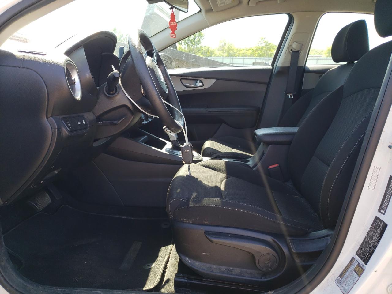 3KPF24AD1ME279162 2021 Kia Forte Fe