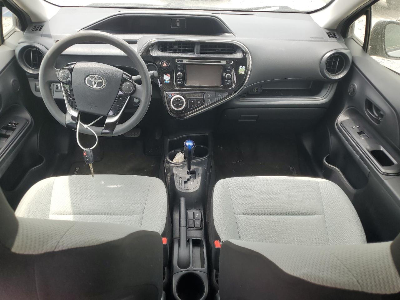 JTDKDTB37J1603612 2018 Toyota Prius C