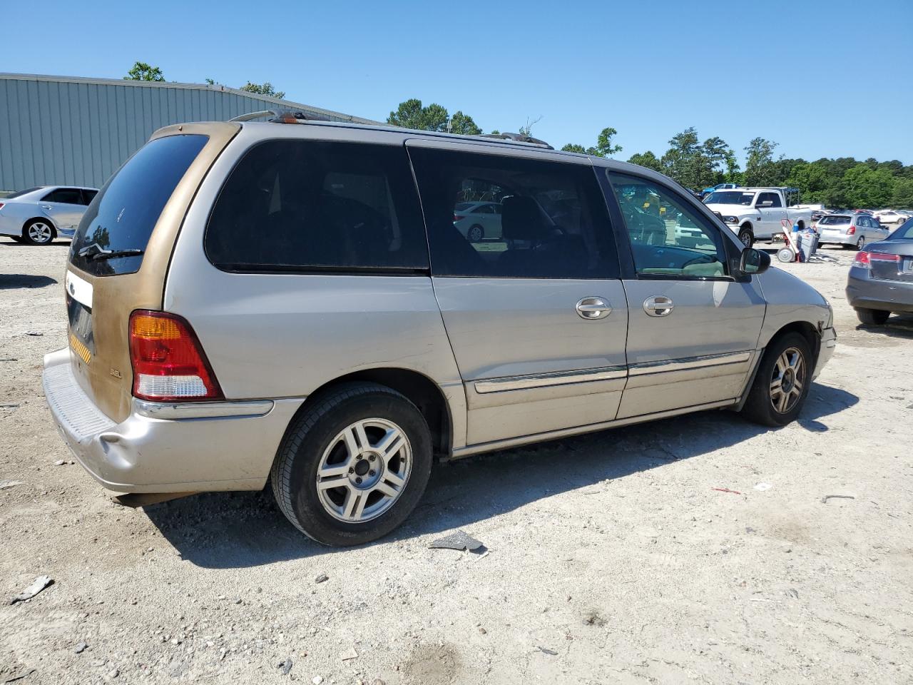 2FMZA52402BA14348 2002 Ford Windstar Se