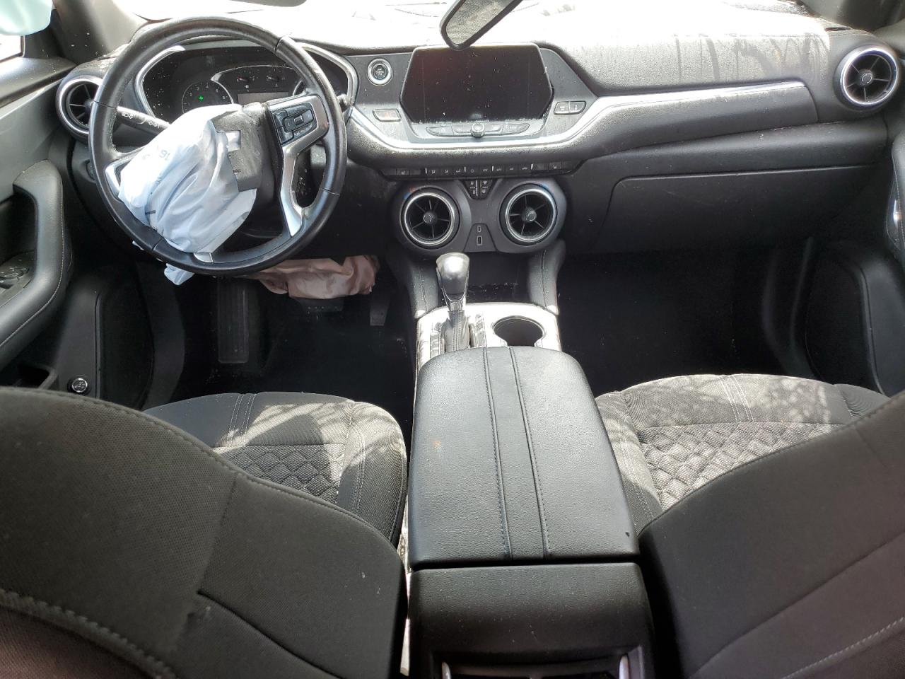 3GNKBGRS9KS702353 2019 Chevrolet Blazer 2Lt