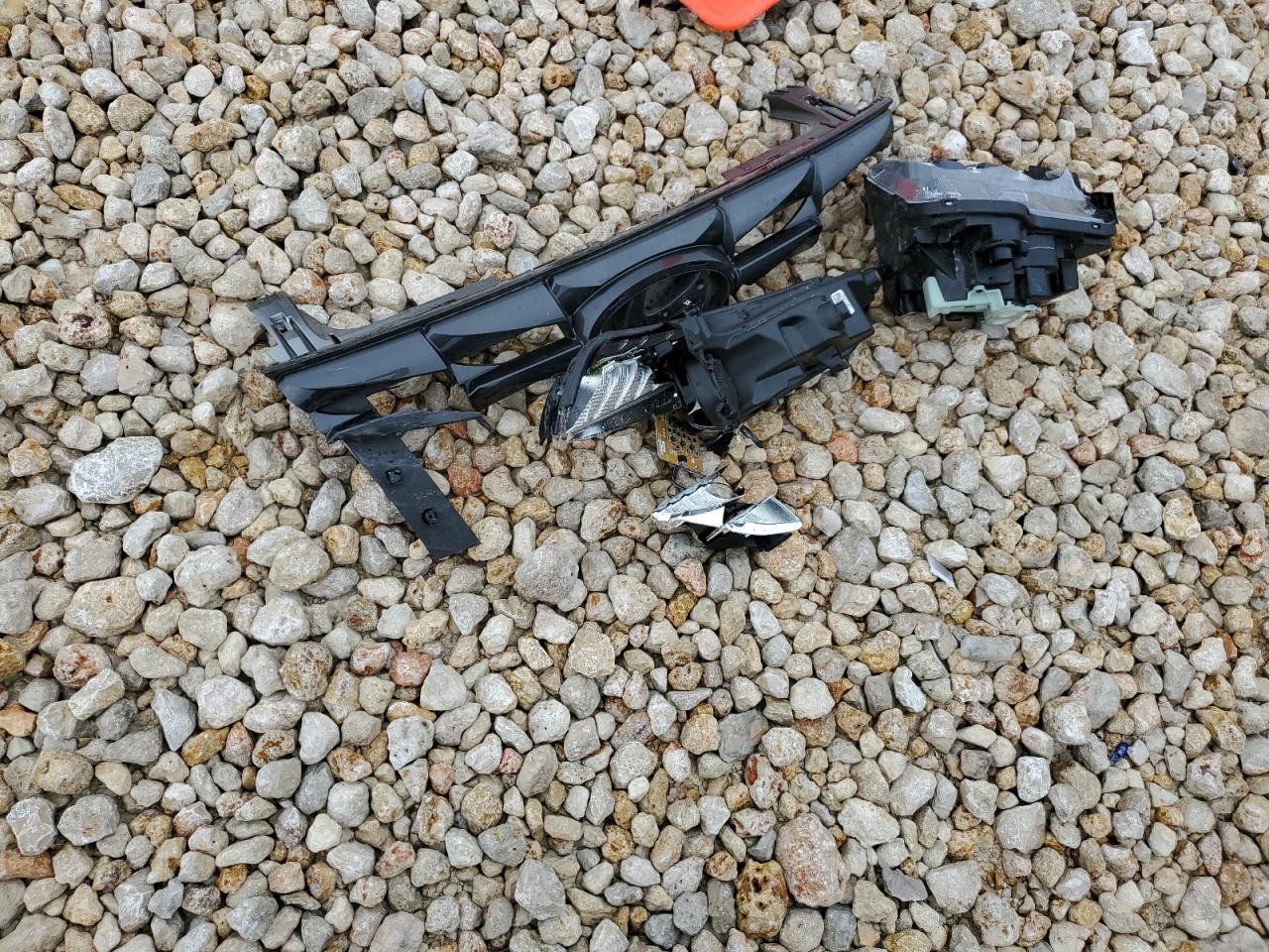 3MZBN1V34JM182574 2018 Mazda 3 Touring