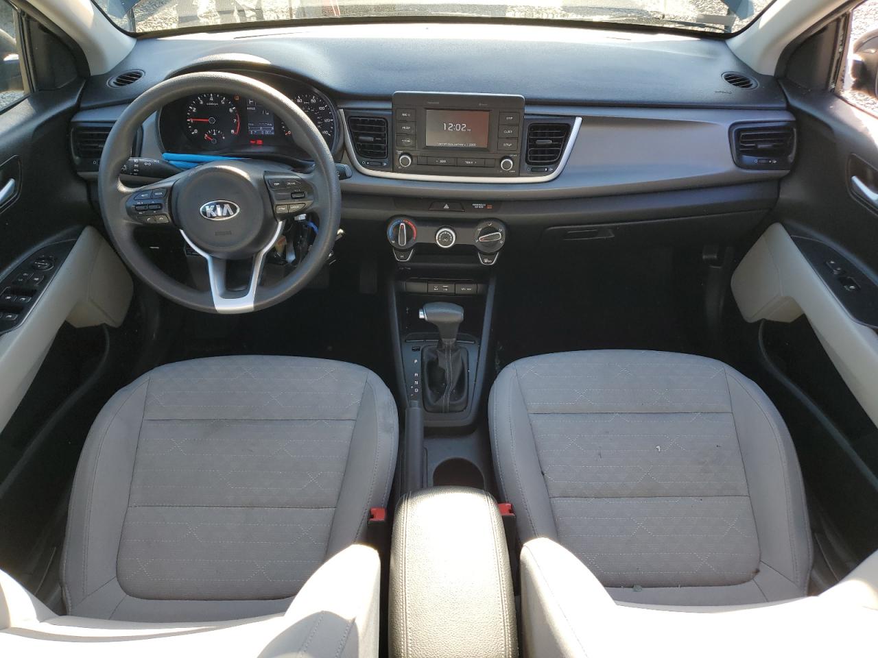 3KPA24AB3JE143281 2018 Kia Rio Lx