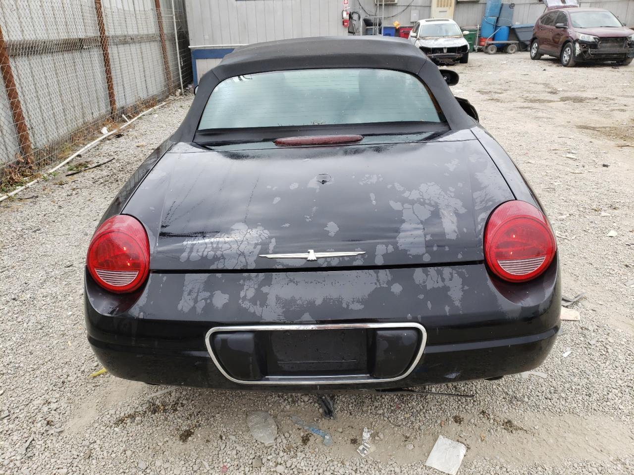 1FAHP60A72Y110807 2002 Ford Thunderbird