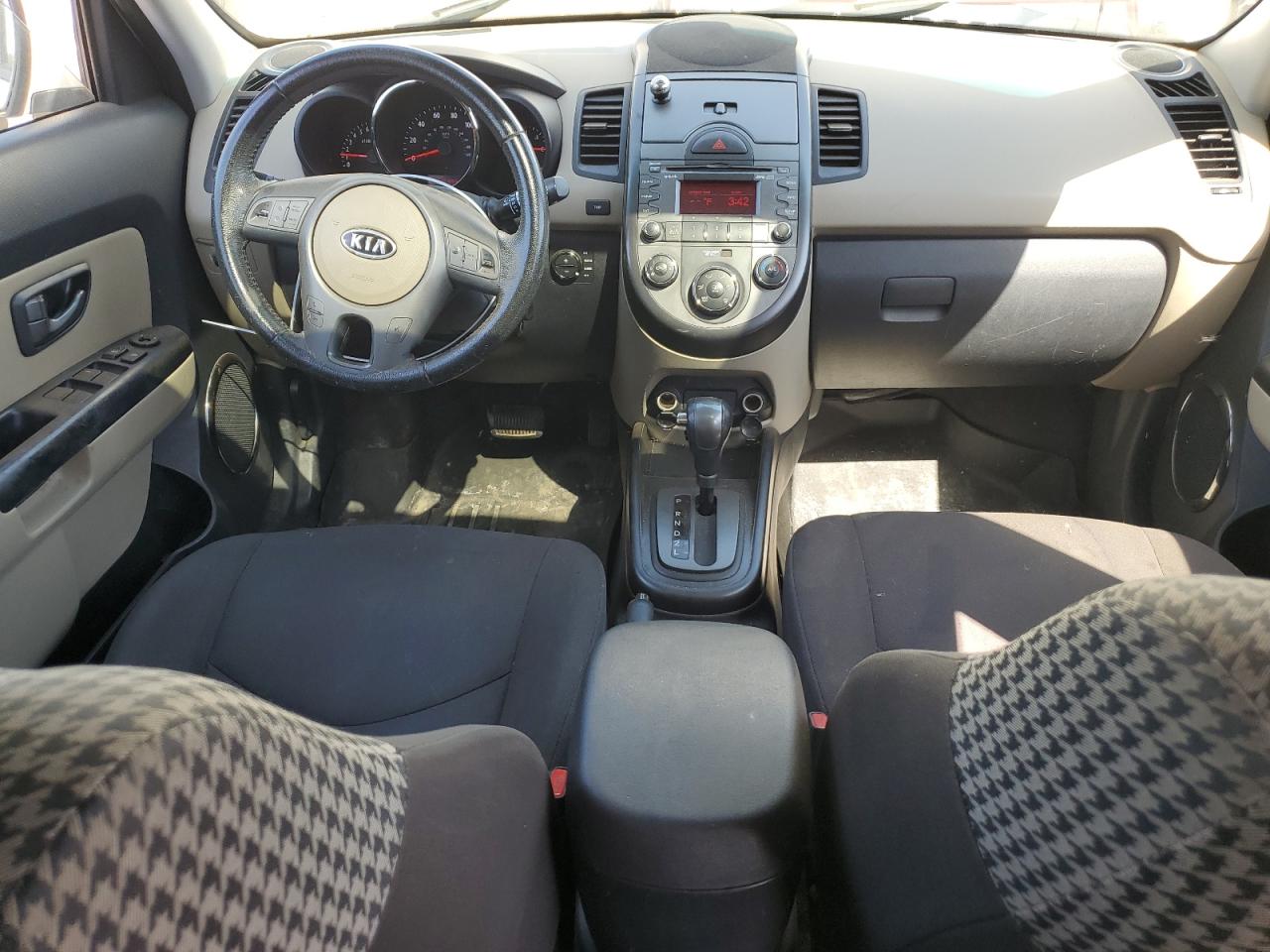 KNDJT2A2XA7151038 2010 Kia Soul +