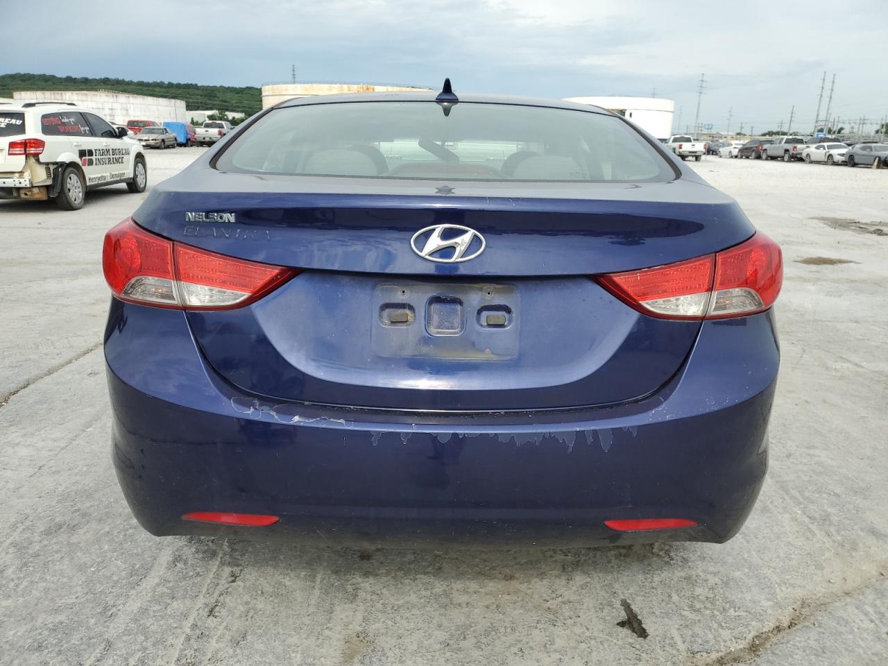 2012 Hyundai Elantra Gls vin: 5NPDH4AE8CH092445