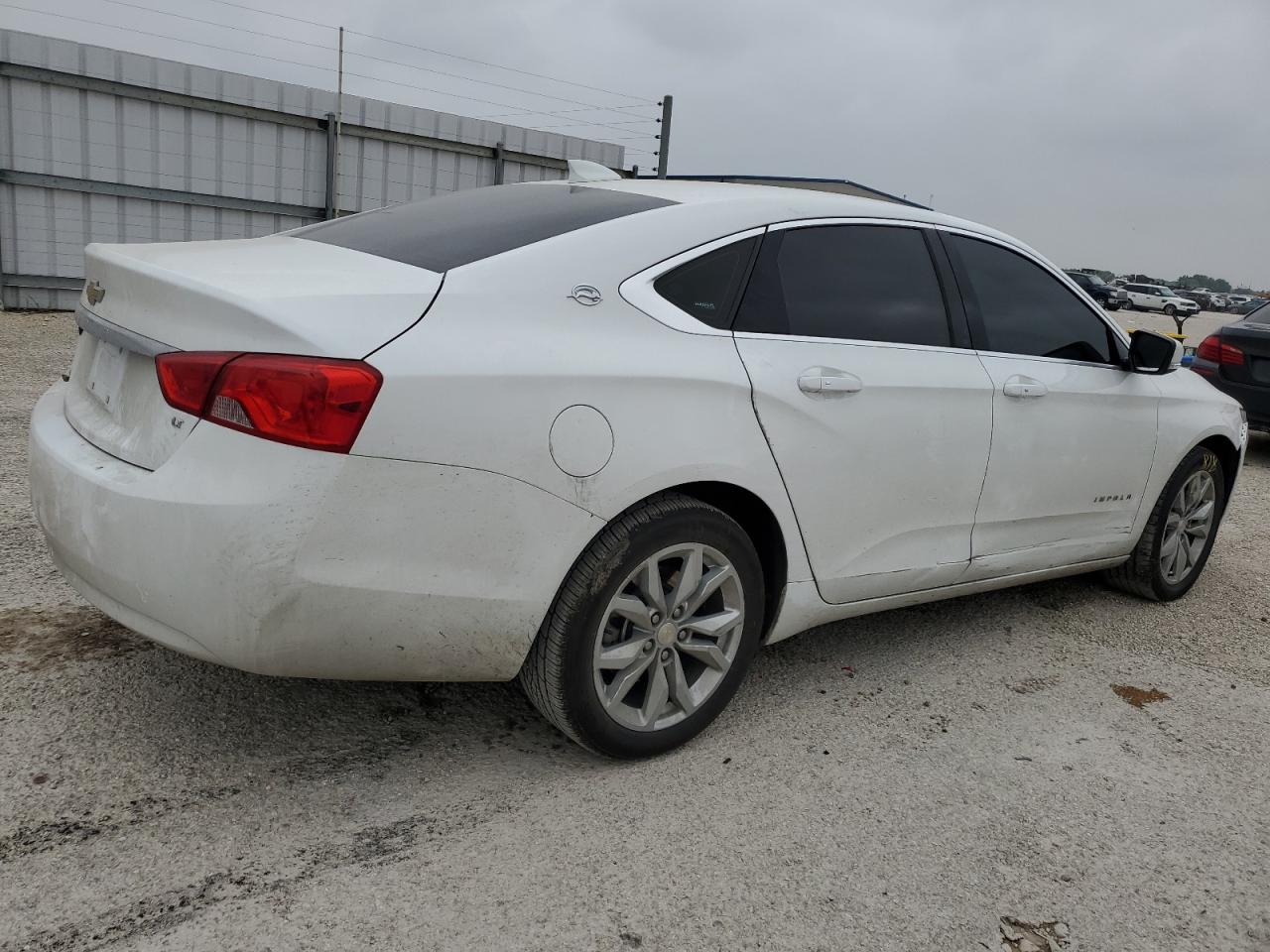 1G11Z5S35KU138877 2019 Chevrolet Impala Lt