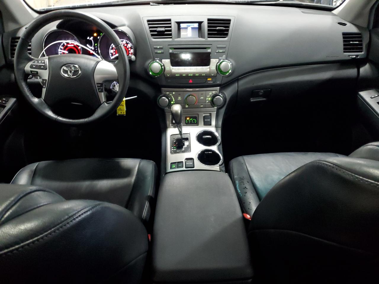 5TDBK3EH9CS163167 2012 Toyota Highlander Base