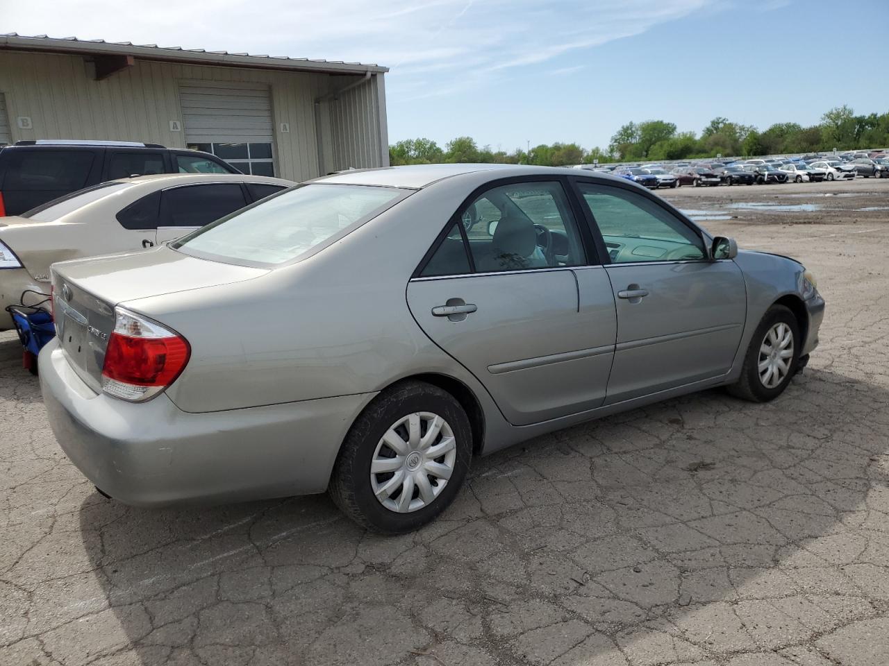 4T1BE32K45U539727 2005 Toyota Camry Le