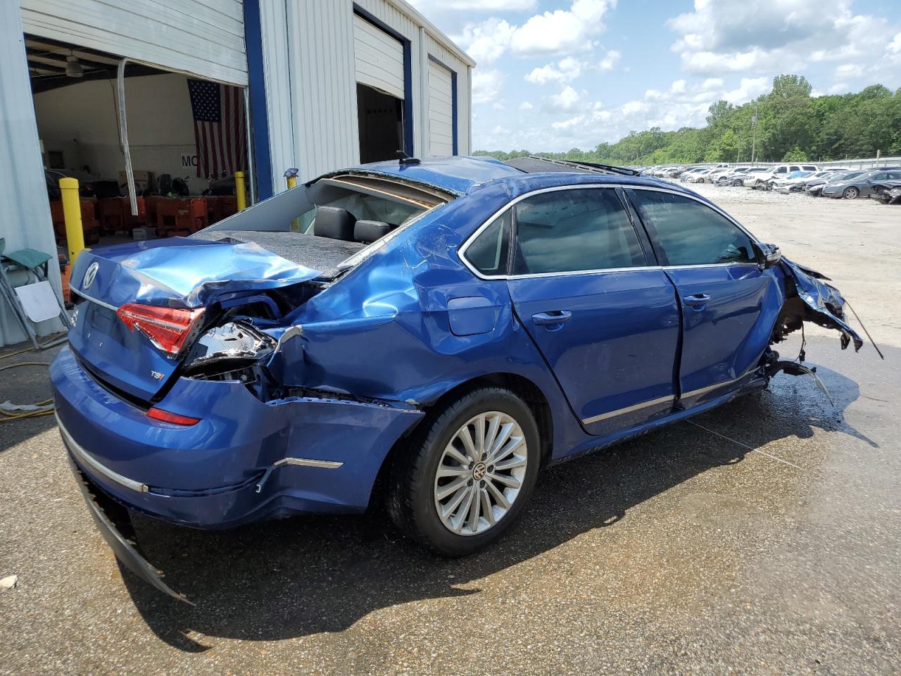 2017 Volkswagen Passat Se vin: 1VWBT7A3XHC061476