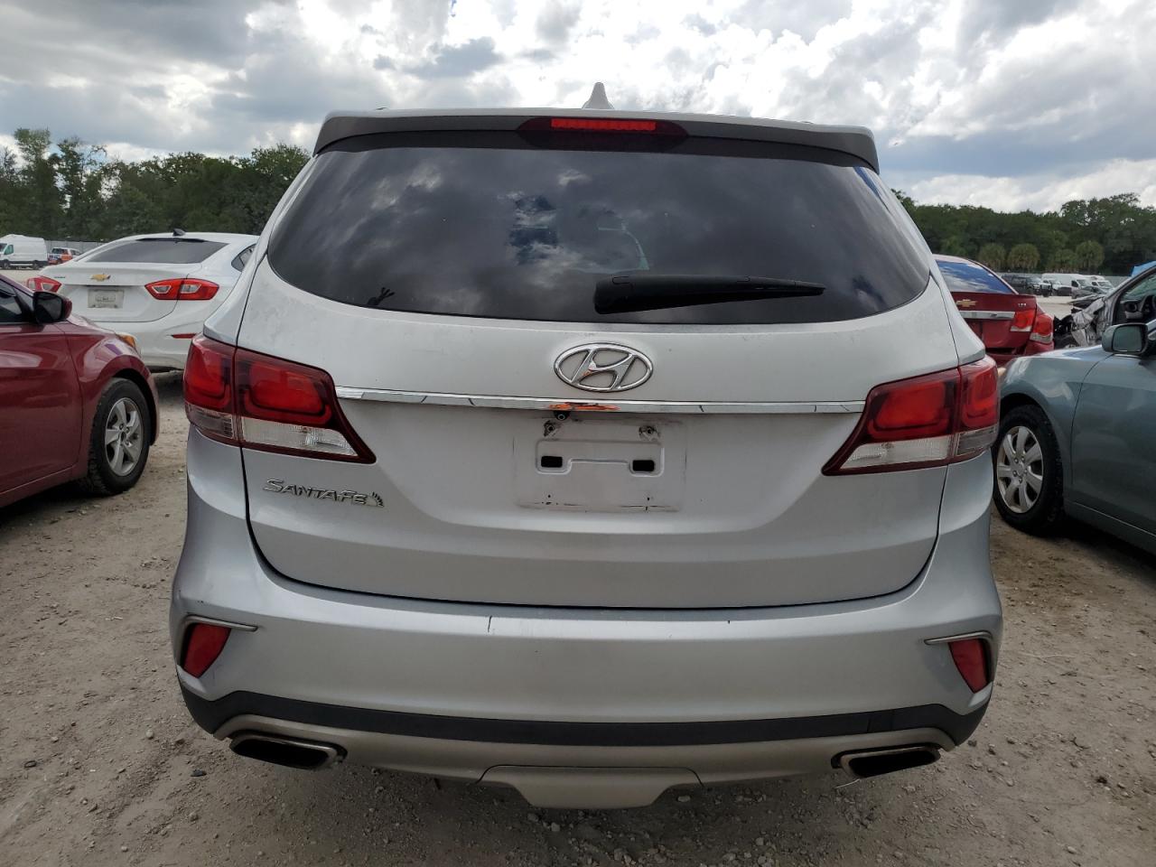 KM8SM4HF5HU179634 2017 Hyundai Santa Fe Se