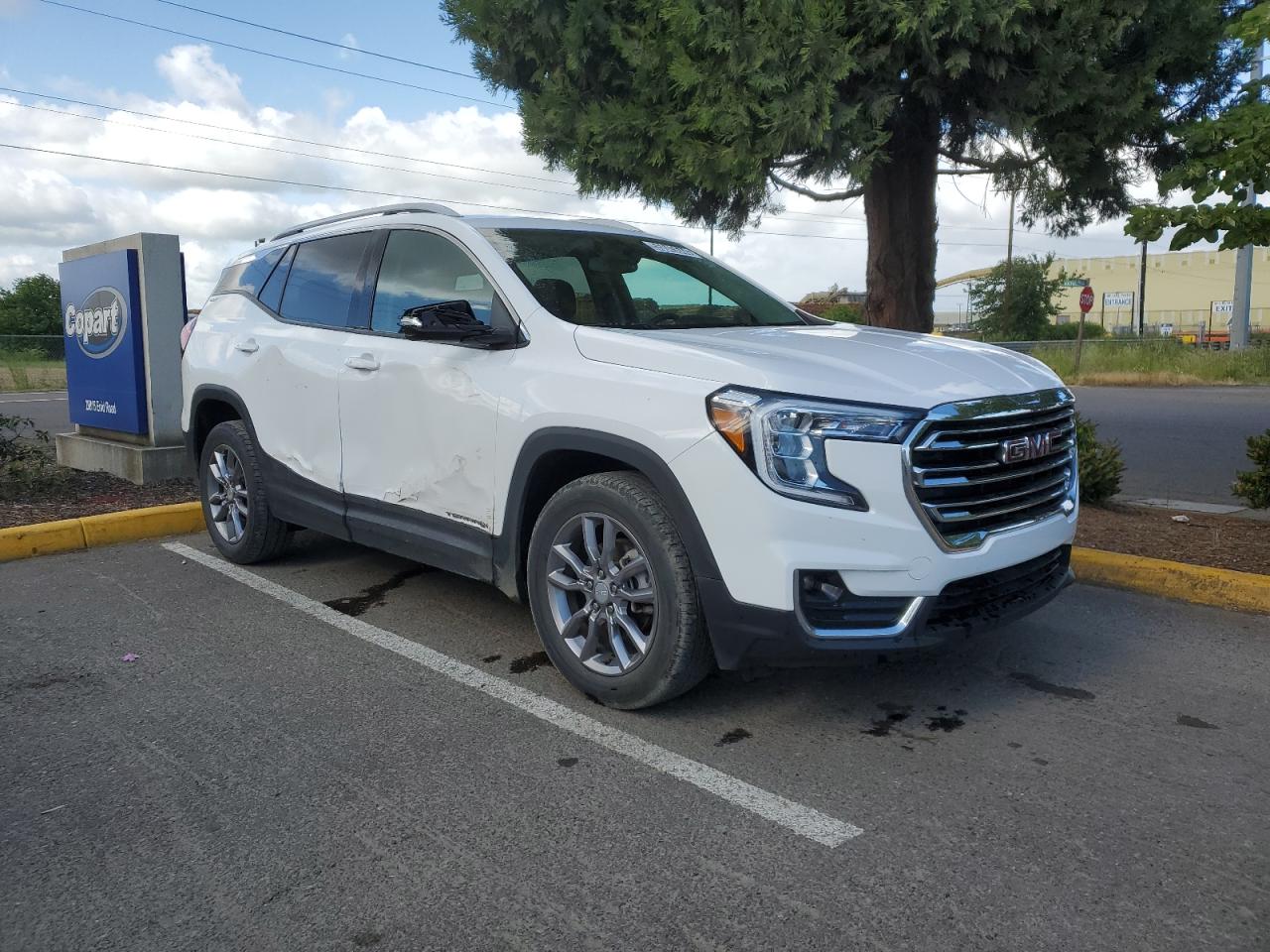 3GKALVEV6NL105587 2022 GMC Terrain Slt