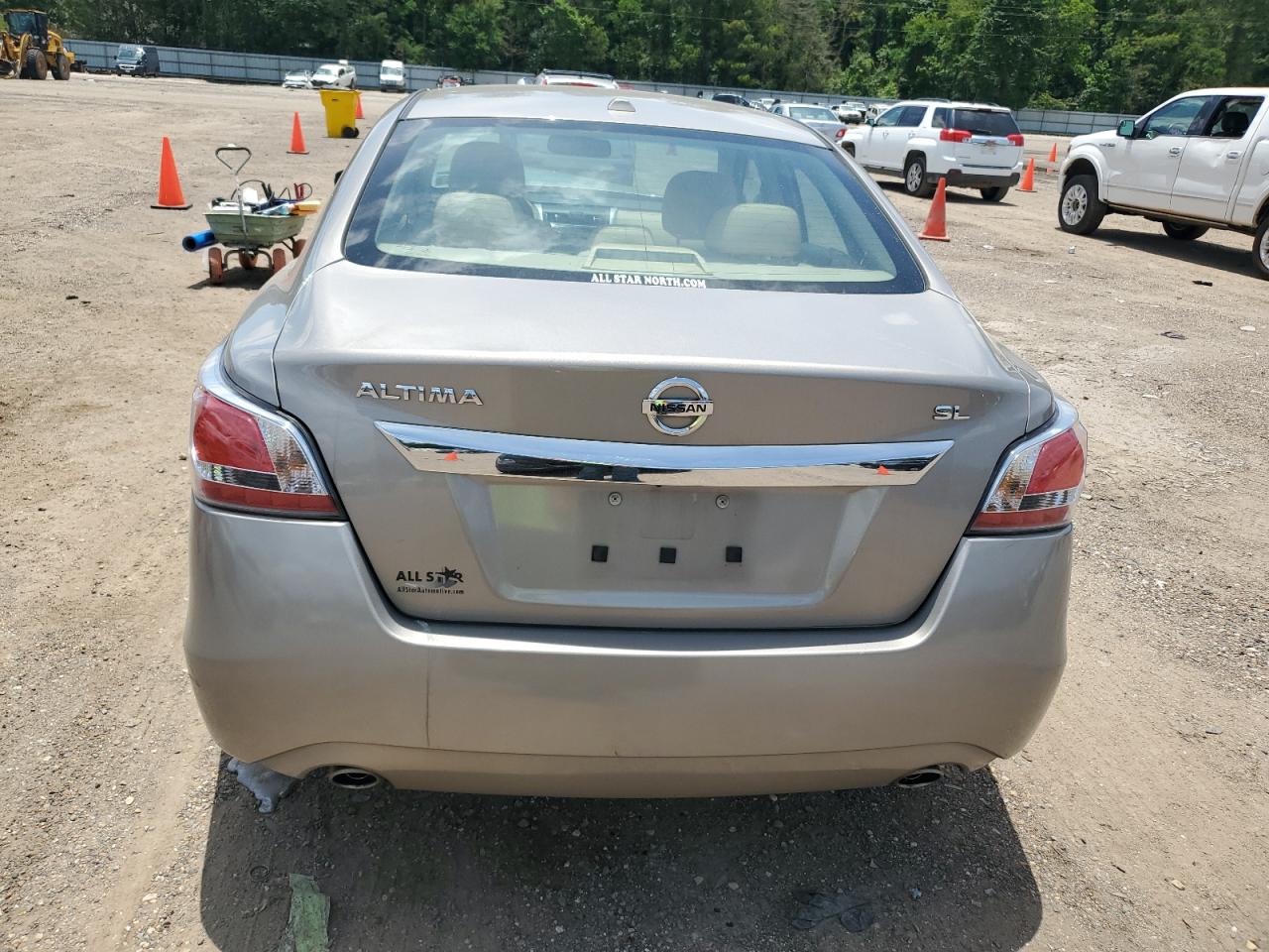 2015 Nissan Altima 2.5 vin: 1N4AL3AP7FN349800