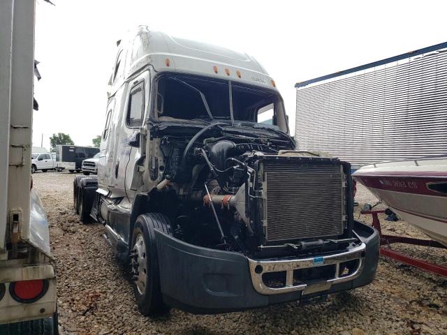 Lot #2556221603 2017 FREIGHTLINER CASCADIA 1 salvage car