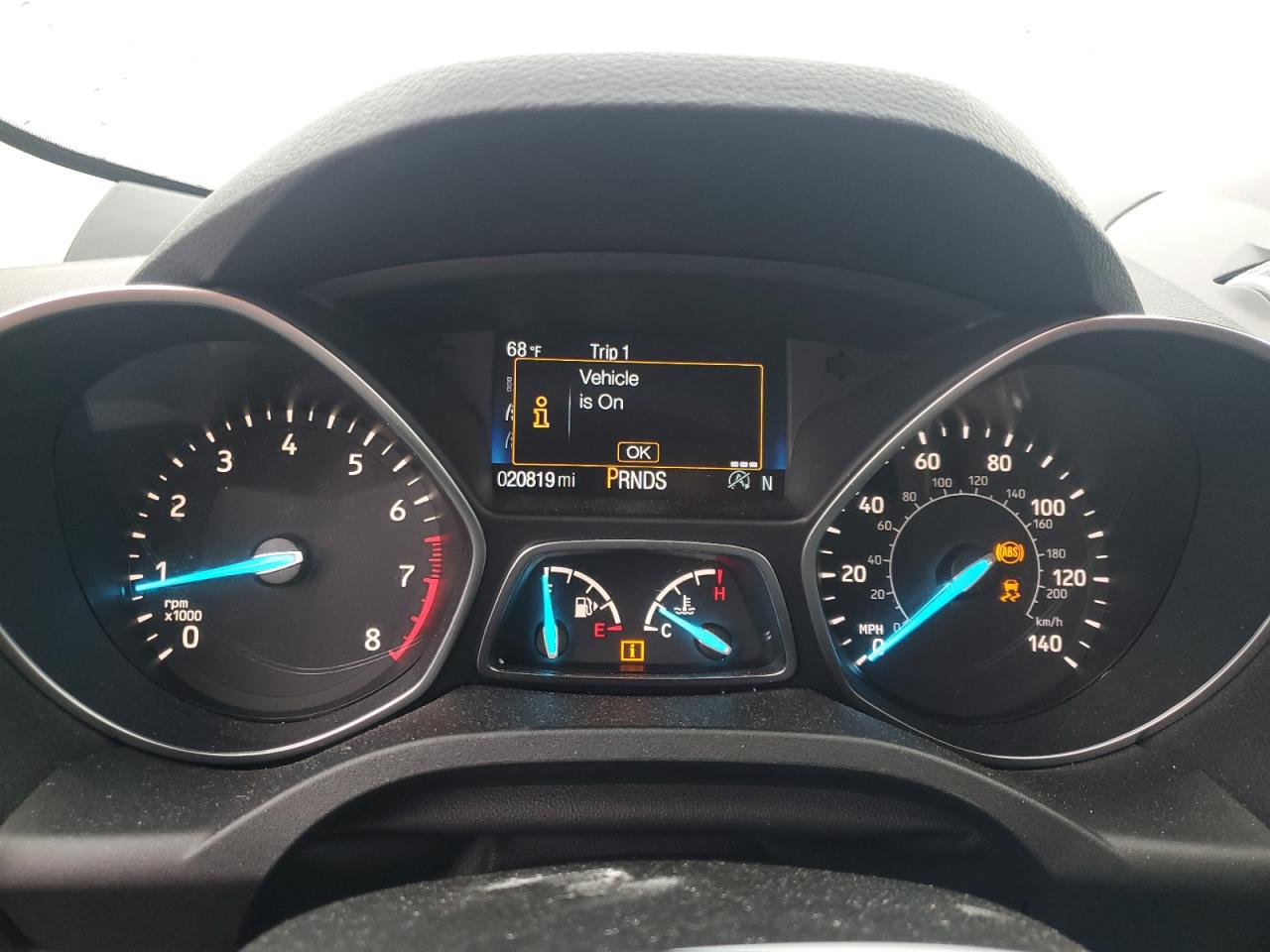 1FMCU0J91JUA17233 2018 Ford Escape Titanium