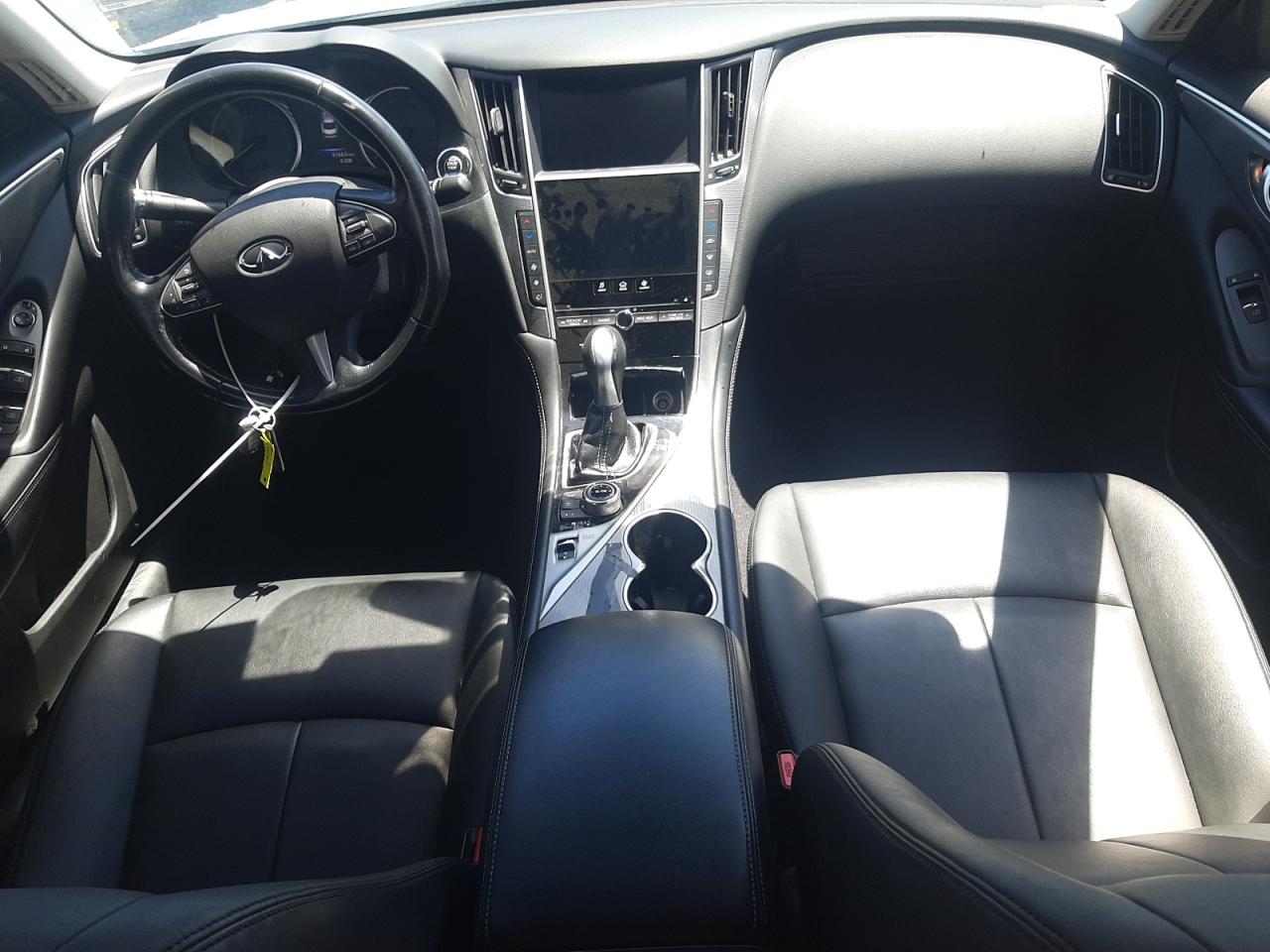 JN1EV7AP6GM301132 2016 Infiniti Q50 Premium