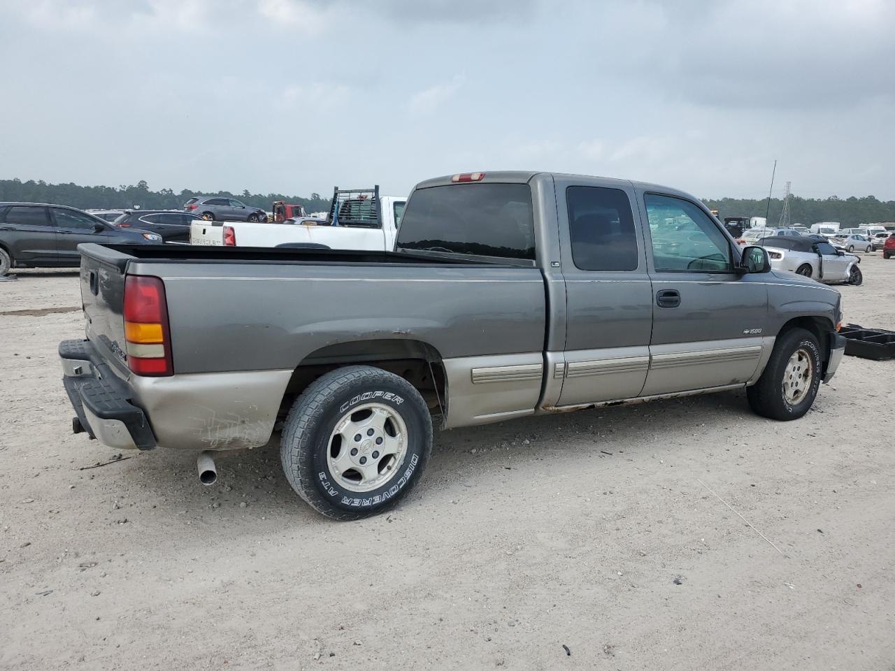 2GCEC19T9Y1387342 2000 Chevrolet Silverado C1500