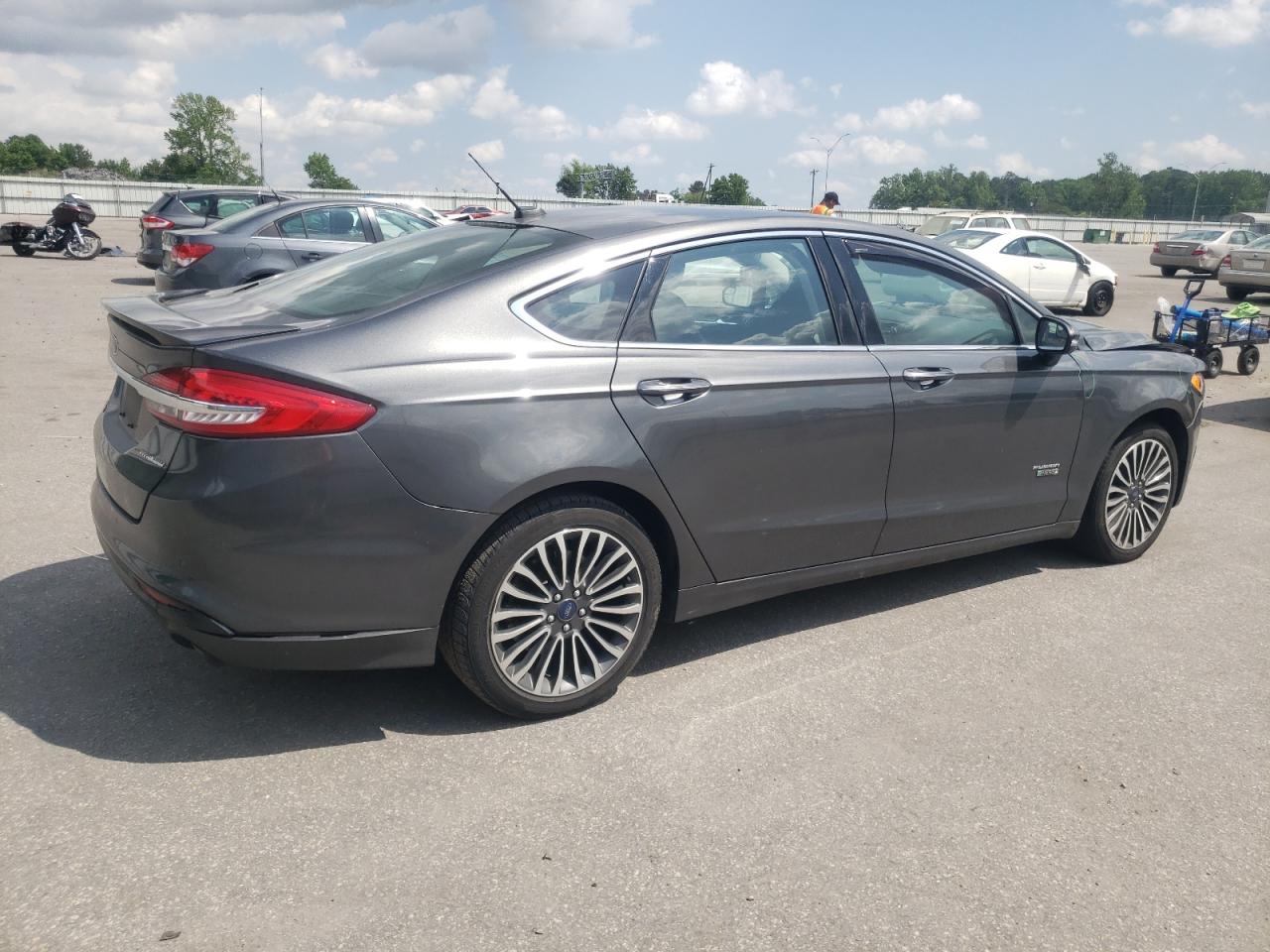 3FA6P0SU2JR157431 2018 Ford Fusion Titanium/Platinum Phev