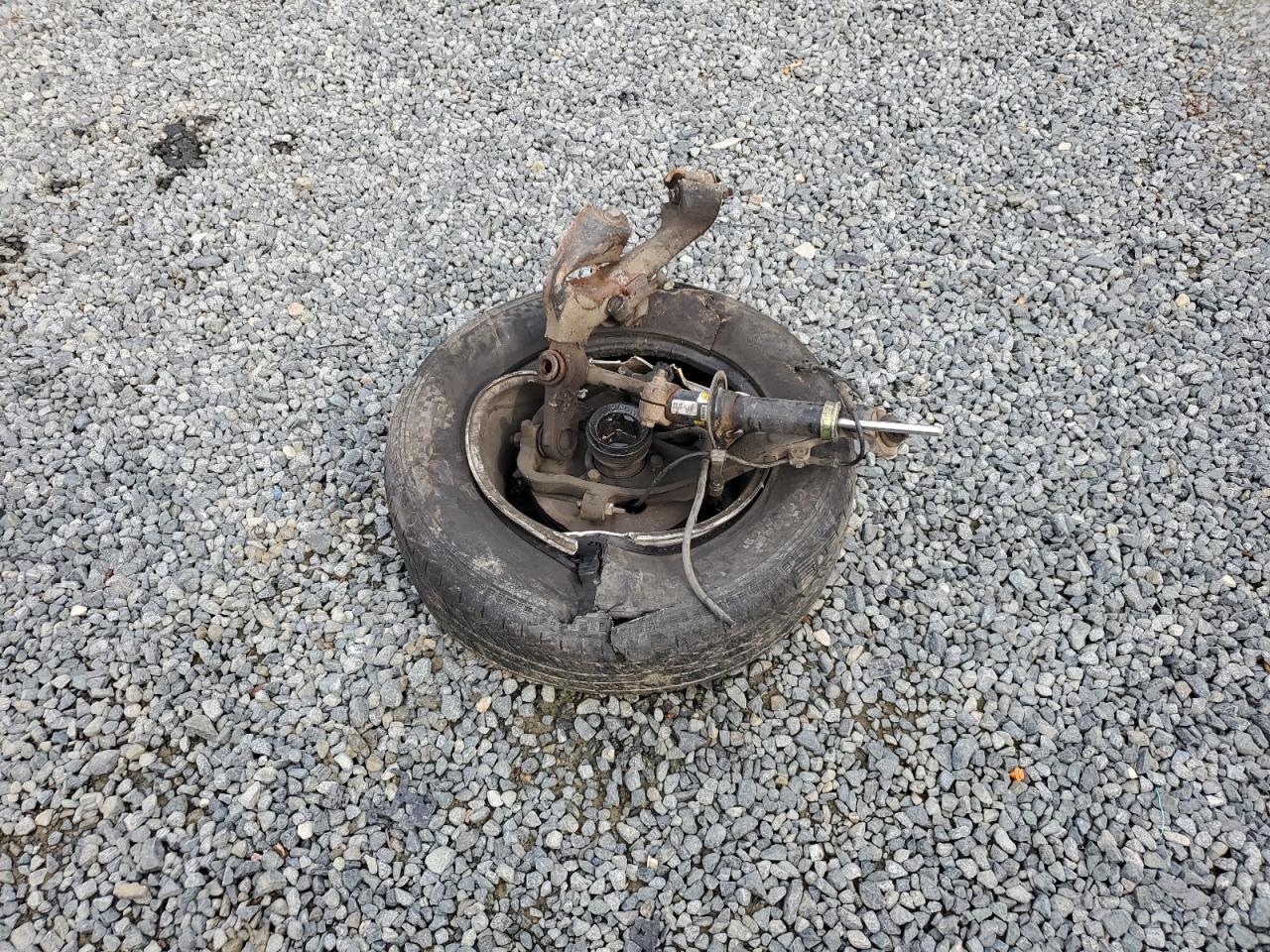 1GKDT13S522138222 2002 GMC Envoy