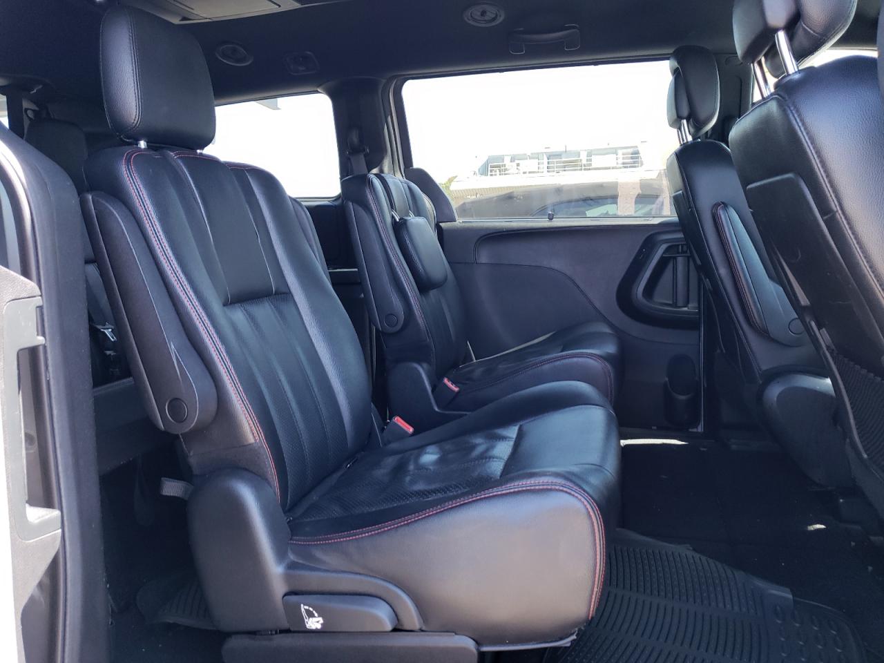 2C4RDGEG9KR619182 2019 Dodge Grand Caravan Gt