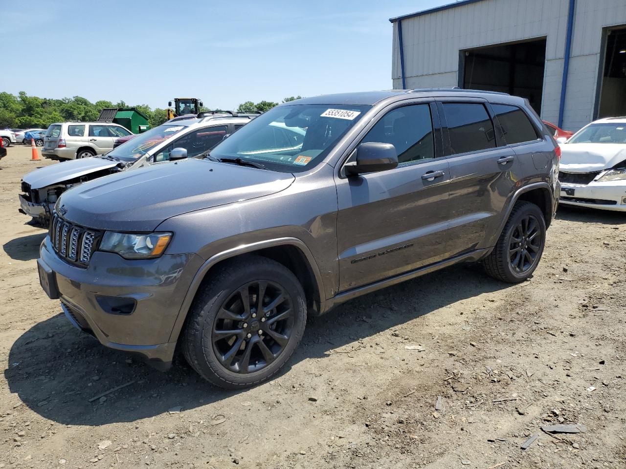 1C4RJFAG9JC203133 2018 Jeep Grand Cherokee Laredo